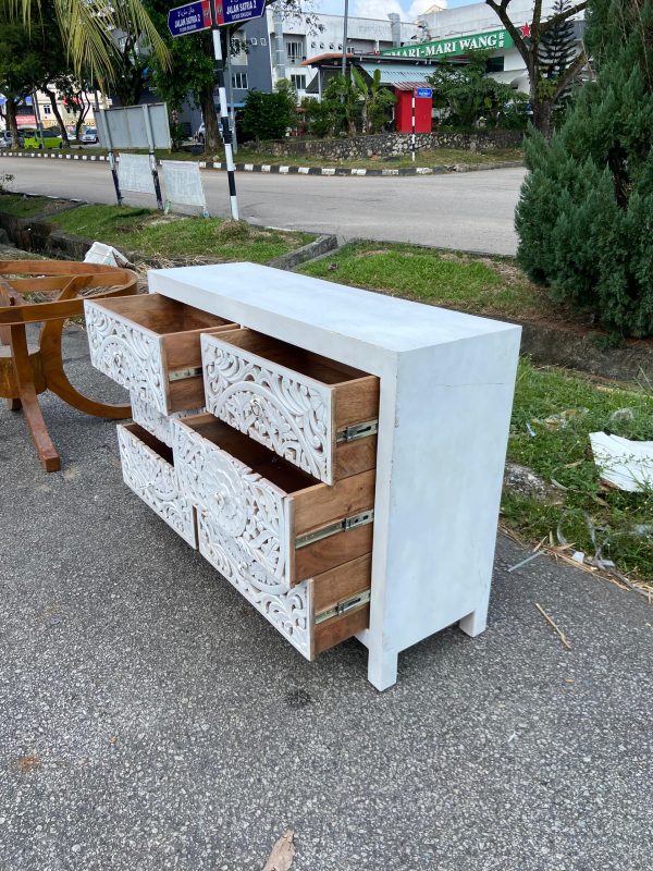 solid wood chest of six drawers